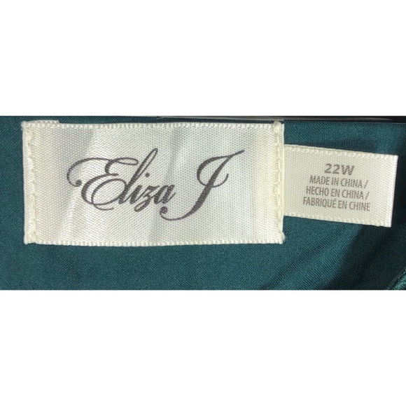 Eliza J cold shoulder bell sleeve lace dress 8142 - Picture 4 of 5